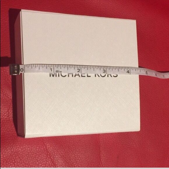 Michael Kors box - Picture 3 of 4